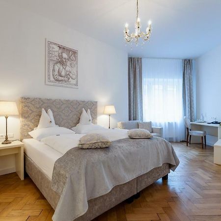 Boutique Hotel Goldenes Lamm فيلاخ المظهر الخارجي الصورة