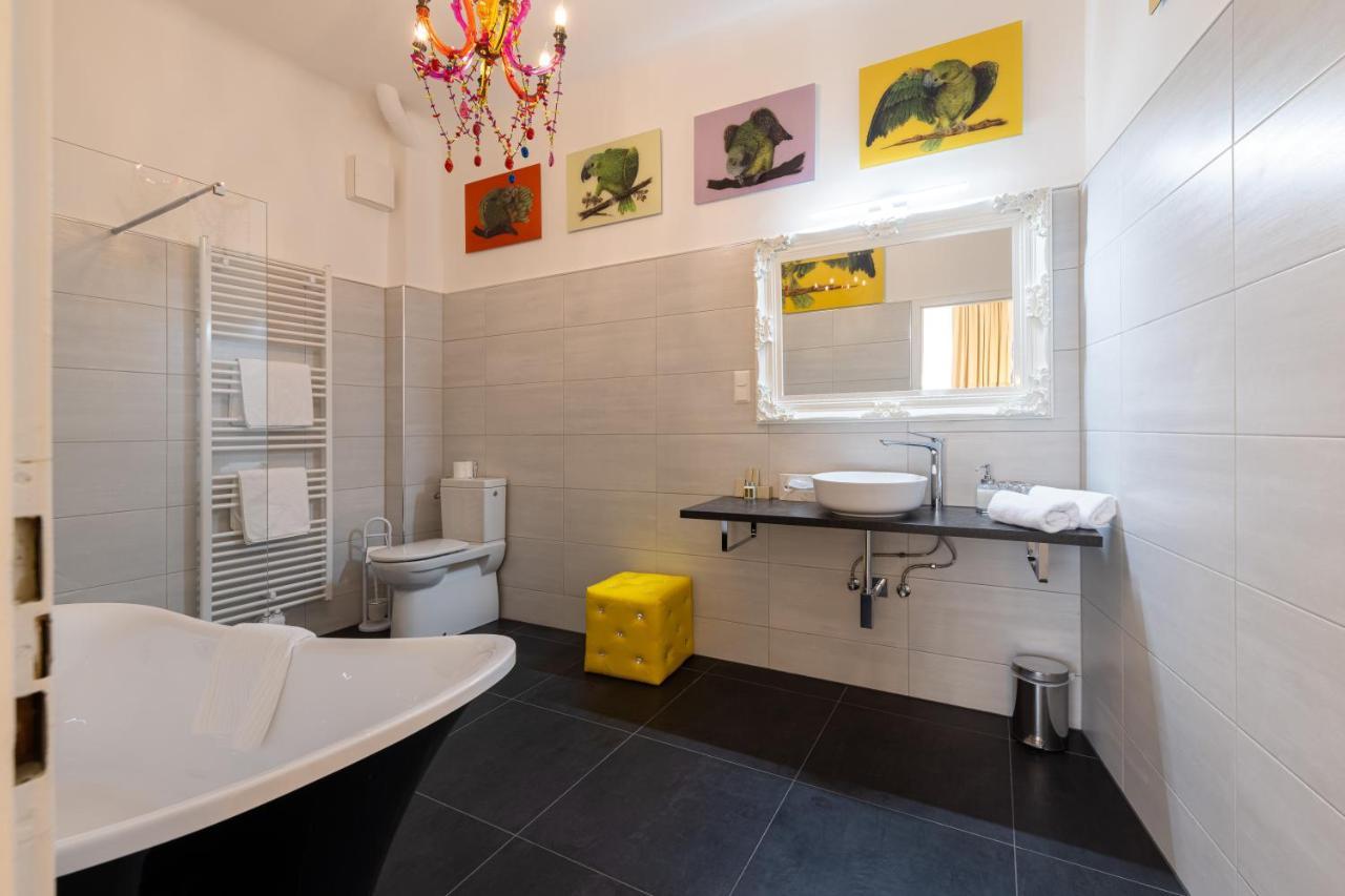 Boutique Hotel Goldenes Lamm فيلاخ المظهر الخارجي الصورة