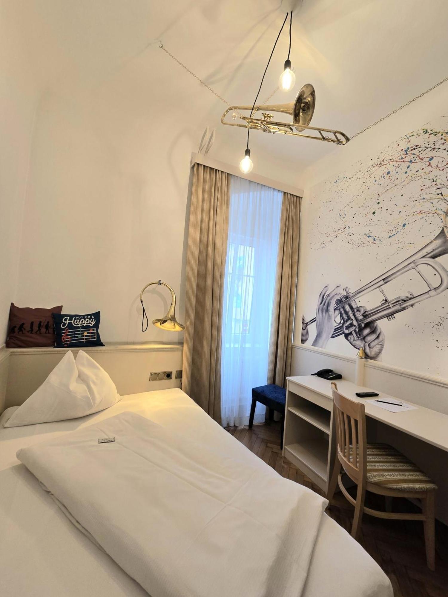 Boutique Hotel Goldenes Lamm فيلاخ المظهر الخارجي الصورة