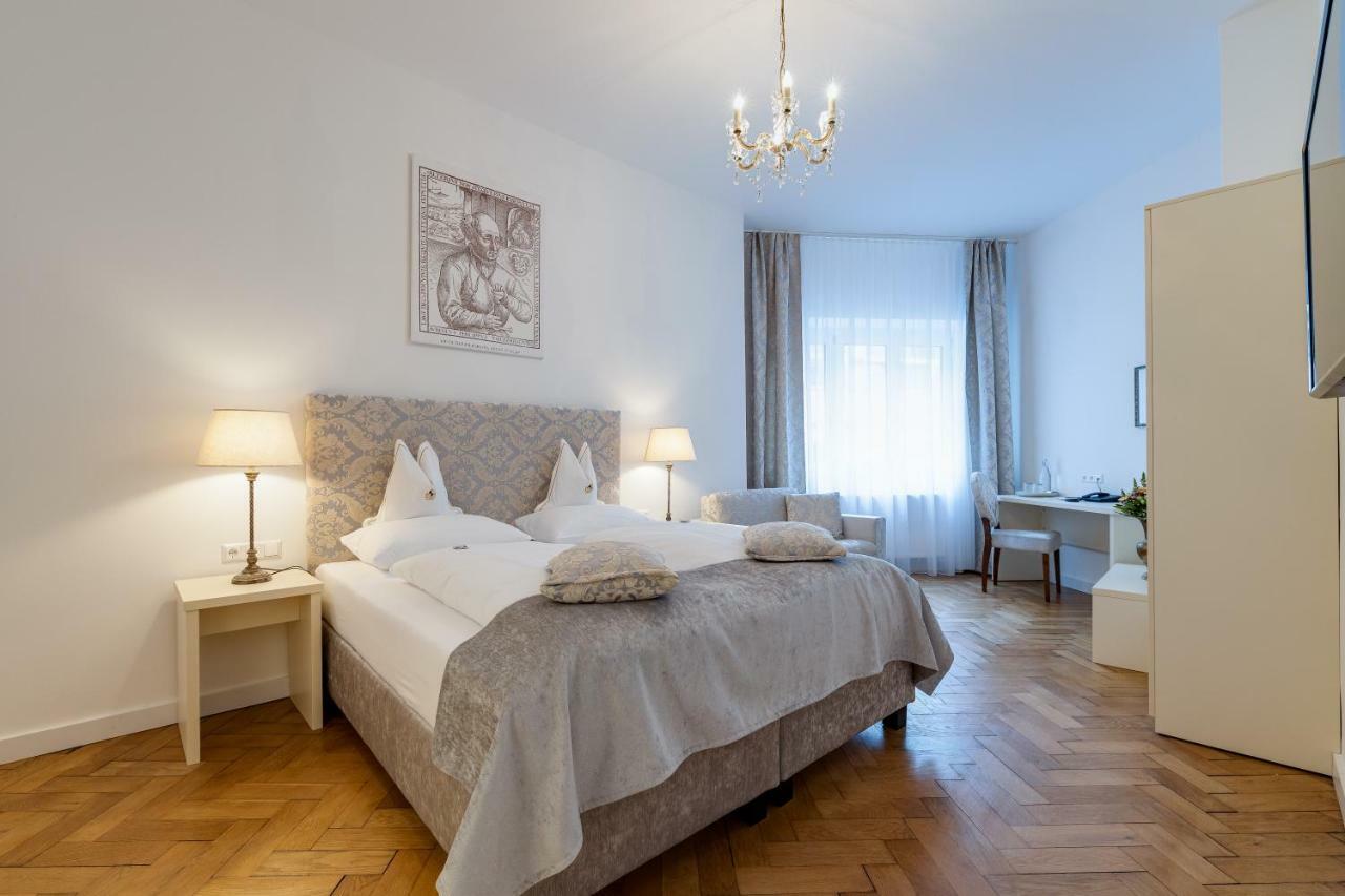 Boutique Hotel Goldenes Lamm فيلاخ المظهر الخارجي الصورة
